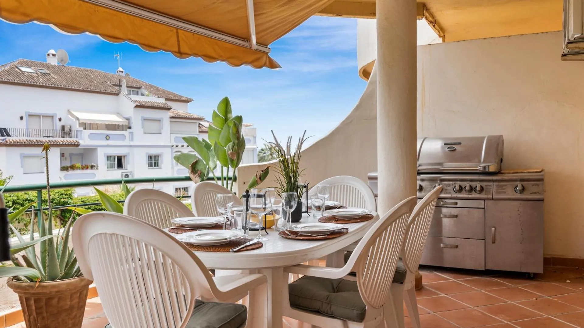 Best Location Duplex In Puerto Banus By Costarentals - Ref M40 ماربيا إسبانيا