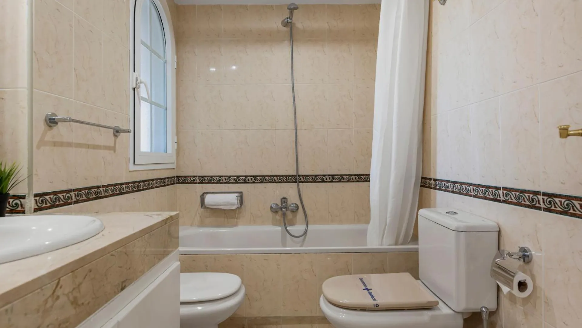 Best Location Duplex In Puerto Banus By Costarentals - Ref M40 ماربيا شقة
