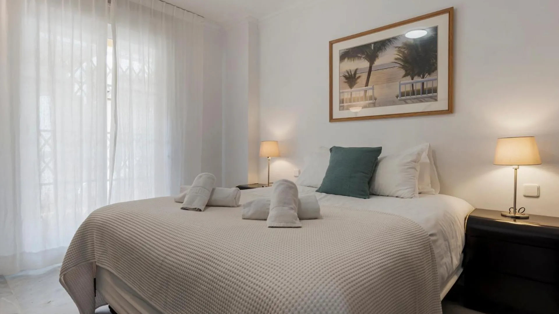 Best Location Duplex In Puerto Banus By Costarentals - Ref M40 马尔韦利亚 西班牙