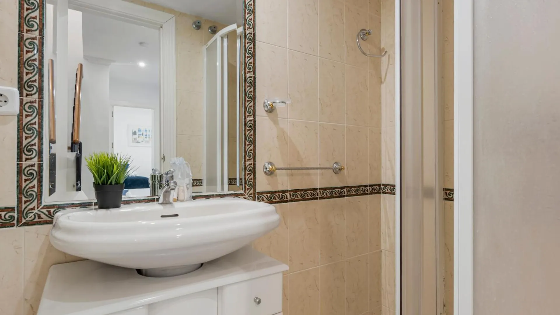Best Location Duplex In Puerto Banus By Costarentals - Ref M40 马尔韦利亚 公寓